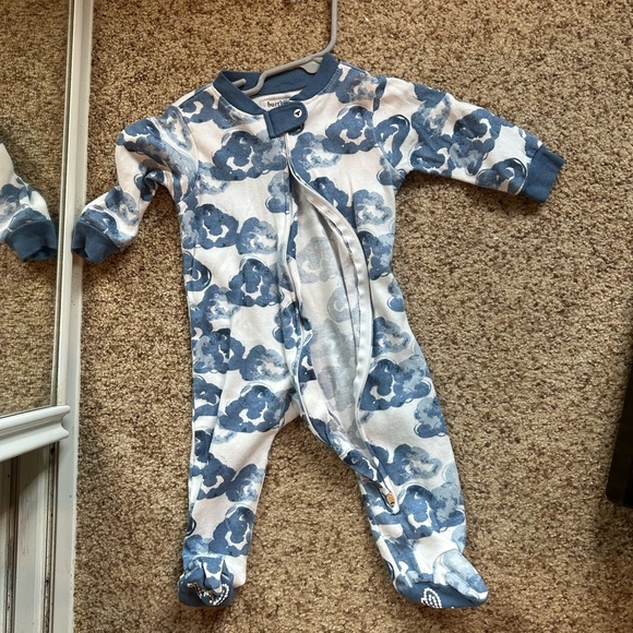 Burt's Bees Other - Burt's Bees Blue Cloud-Print Footed One-Piece for Kids